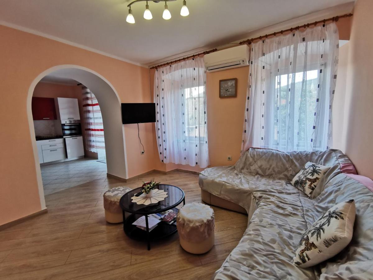 Appartamento Apartman Pod Nehajem Senj  Esterno foto