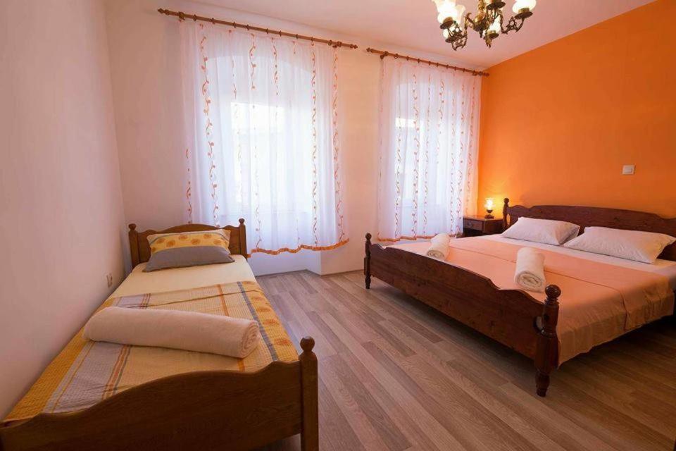 Appartamento Apartman Pod Nehajem Senj  Esterno foto