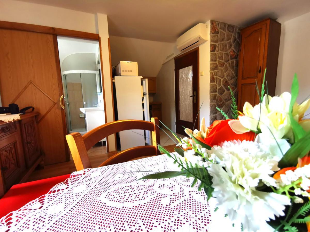 Appartamento Apartman Pod Nehajem Senj  Esterno foto