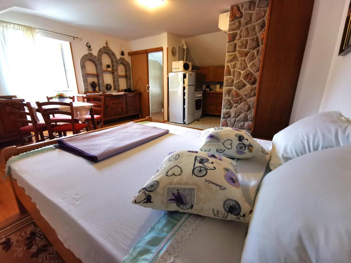 Appartamento Apartman Pod Nehajem Senj  Esterno foto