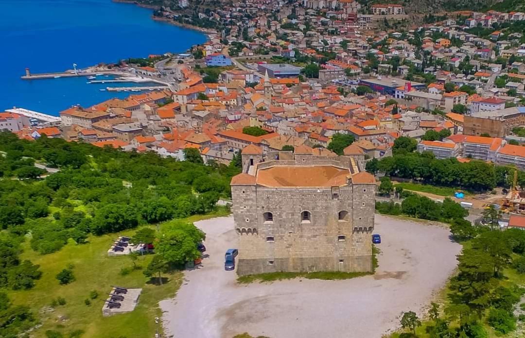 Appartamento Apartman Pod Nehajem Senj  Esterno foto